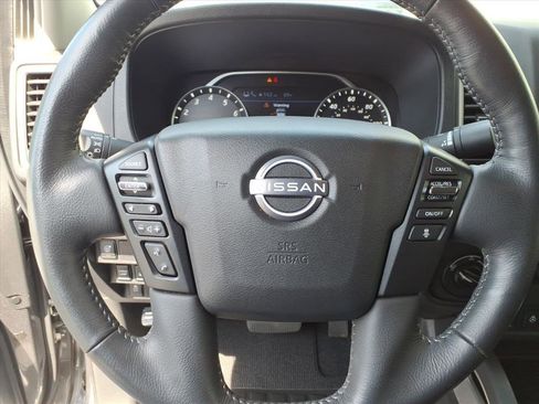 Used 2024 Nissan Frontier SL w/ Technology Package image 8