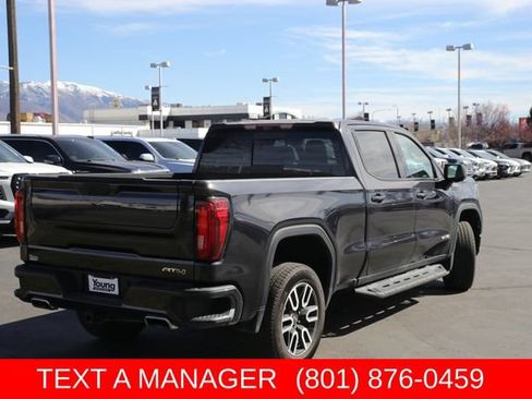 Used 2022 GMC Sierra 1500 AT4 w/ AT4 Premium Package AWD/4WD image 4