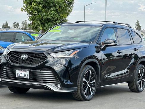 Used 2021 Toyota Highlander XSE image 8