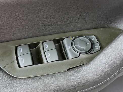 New 2025 Chevrolet Blazer LT w/ LPO, Floor Liner Package image 18