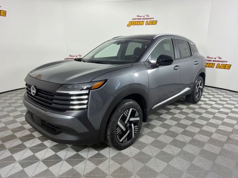 New 2026 Nissan Kicks SV image 1