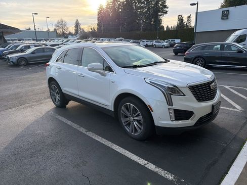 Used 2021 Cadillac XT5 Premium Luxury w/ Platinum Package image 3