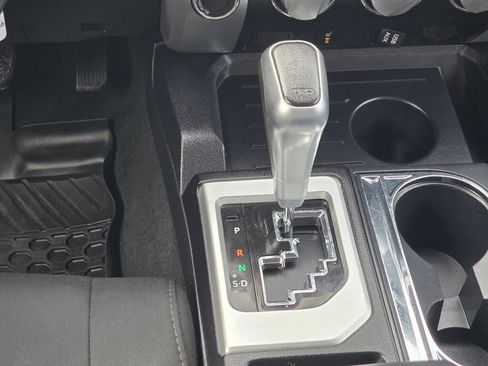 Used 2018 Toyota Tundra SR5 image 16