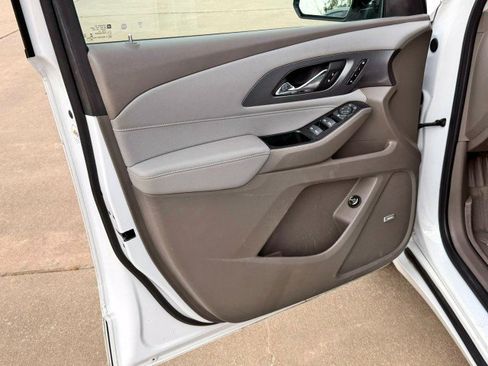 Used 2020 Chevrolet Traverse Premier w/ LPO, Floor Liner Package image 12