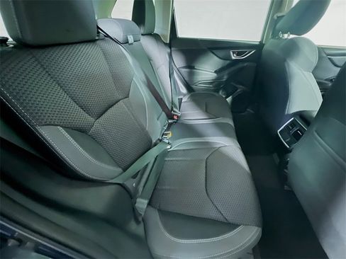 Used 2023 Subaru Forester Premium image 23