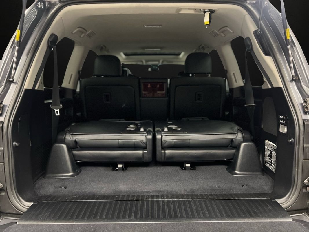 Used 2015 Lexus LX 570 4WD w/ Luxury Package image 42