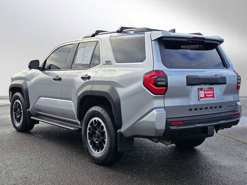Certified 2025 Toyota 4Runner TRD Off-Road Premium image 6