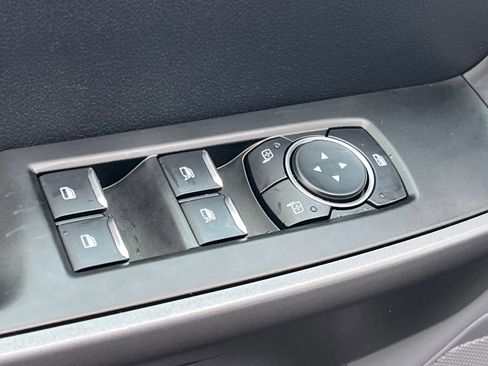 Used 2025 Ford F250 XLT w/ FX4 Off-Road Package image 12