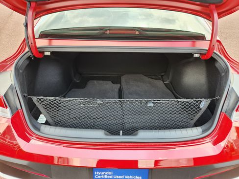 Certified 2025 Hyundai Elantra Sport FWD image 8