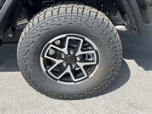 New 2026 Jeep Gladiator Rubicon AWD/4WD image 11