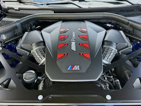 Used 2024 BMW X5 M Competition w/ Executive Package AWD/4WD image 31