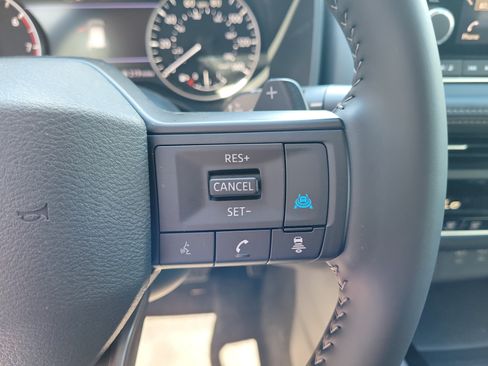 Certified 2026 Nissan Rogue SV FWD image 20