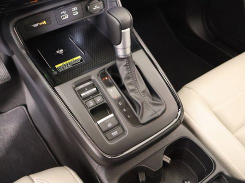 Used 2025 Honda CR-V EX-L image 8