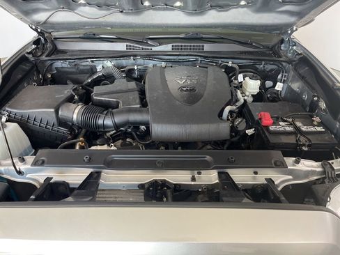 Used 2023 Toyota Tacoma SR5 RWD image 9