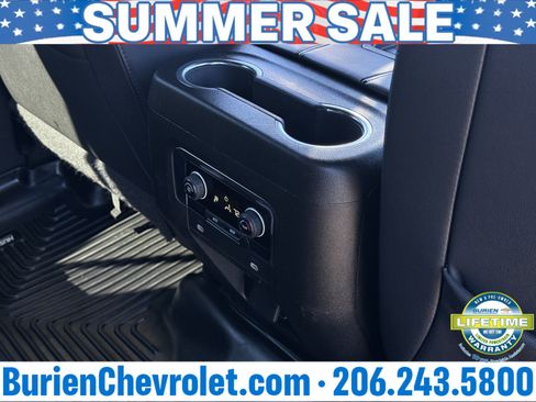Used 2022 Chevrolet Suburban Z71 AWD/4WD image 27