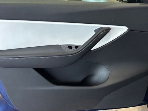 Used 2021 Tesla Model Y Performance AWD/4WD image 16