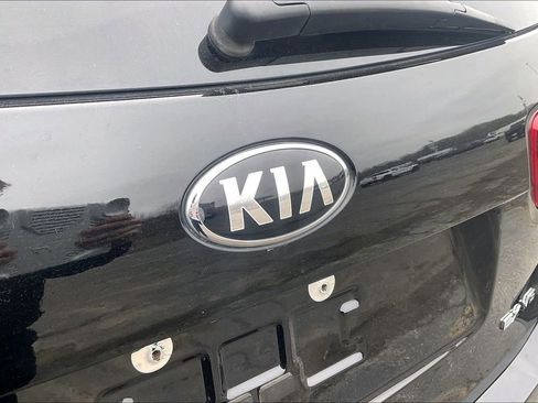 Used 2019 Kia Sorento EX image 27
