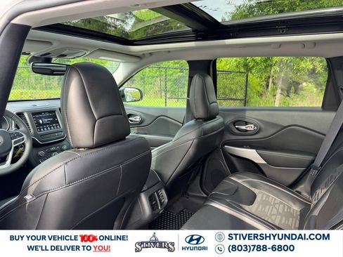 Used 2022 Jeep Cherokee Latitude w/ Sun & Sound Group AWD/4WD image 23