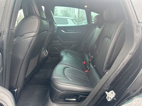Used 2019 Maserati Levante GranSport image 14
