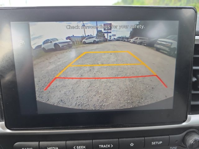 Used 2025 Hyundai Venue SEL FWD image 14