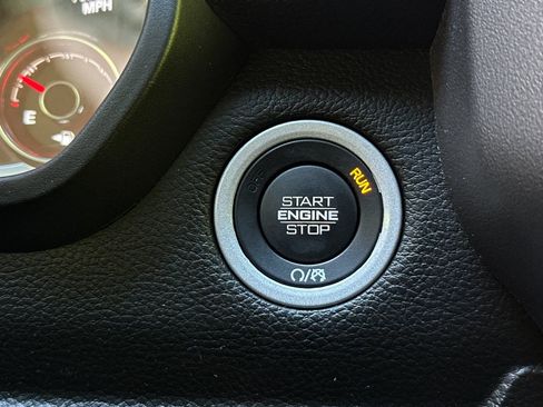 Used 2025 RAM 1500 Big Horn AWD/4WD image 28