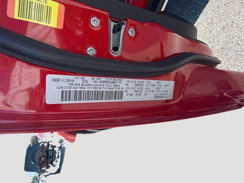 Used 2017 RAM 1500 Laramie image 16