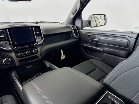 New 2026 RAM 1500 Express AWD/4WD image 21