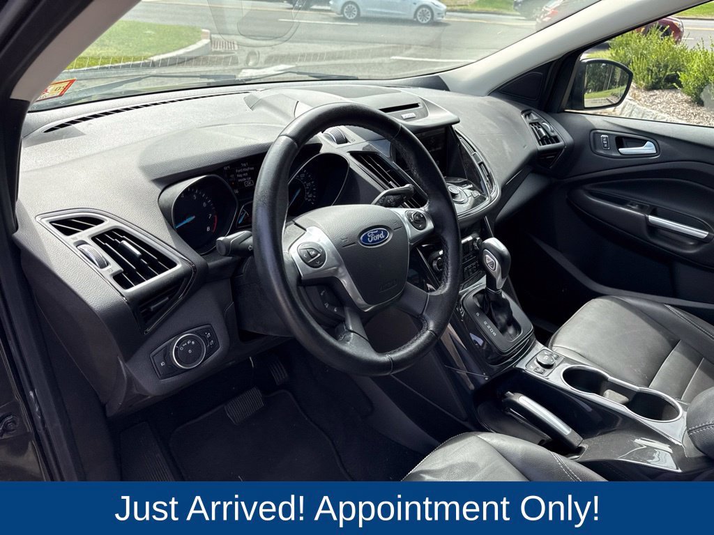 Used 2015 Ford Escape Titanium w/ Equipment Group 301A AWD/4WD image 8