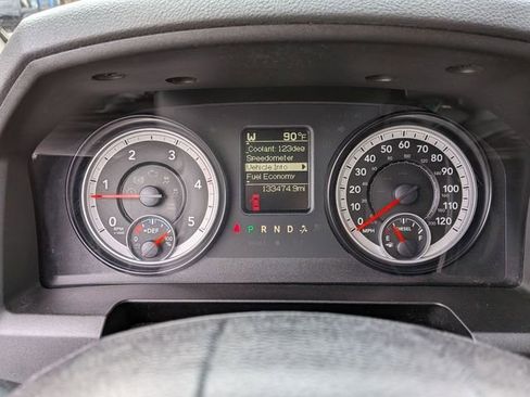 Used 2014 RAM 3500 Tradesman w/ Chrome Appearance Group AWD/4WD image 16