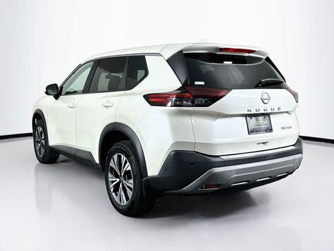 Used 2023 Nissan Rogue SV AWD/4WD image 5