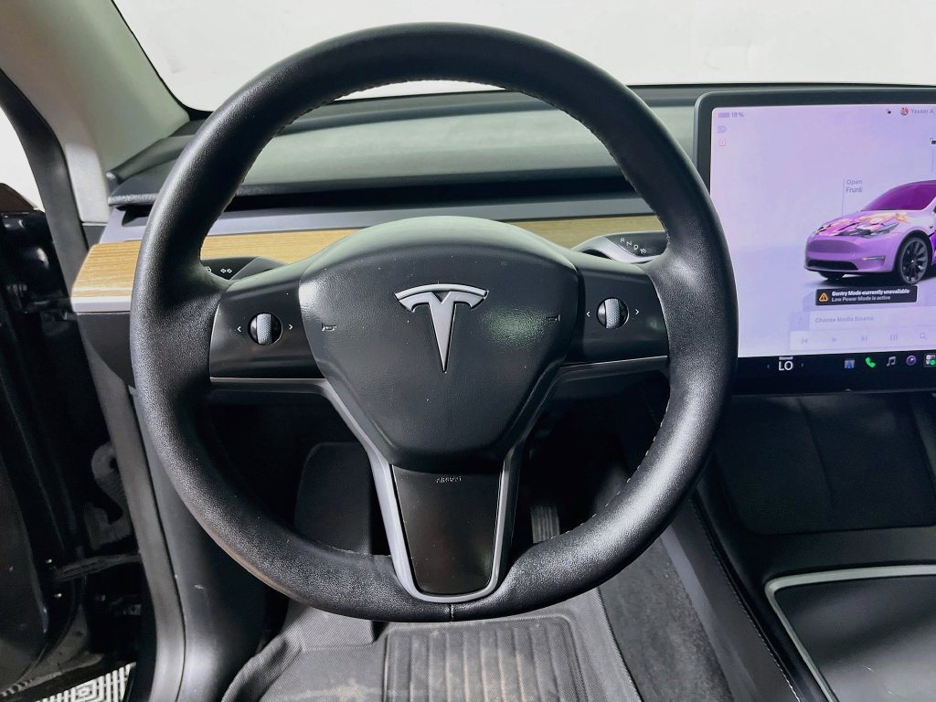 Used 2024 Tesla Model Y Long Range AWD/4WD image 15