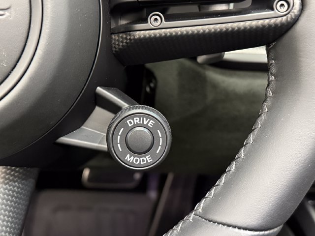 Certified 2024 Porsche 911 Carrera GTS RWD image 18