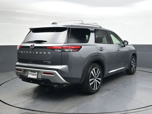 Used 2023 Nissan Pathfinder Platinum w/ Cargo Package image 4