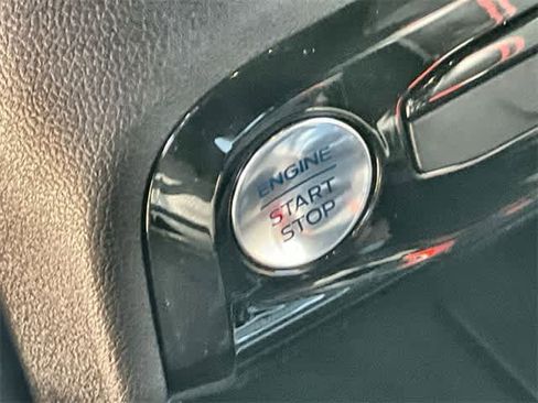 Used 2025 Ford Escape ST-Line w/ Equipment Group 301A image 28