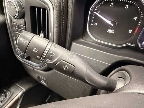 Used 2023 GMC Sierra 2500 Denali image 41