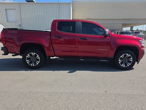 Used 2021 Chevrolet Colorado Z71 AWD/4WD image 4