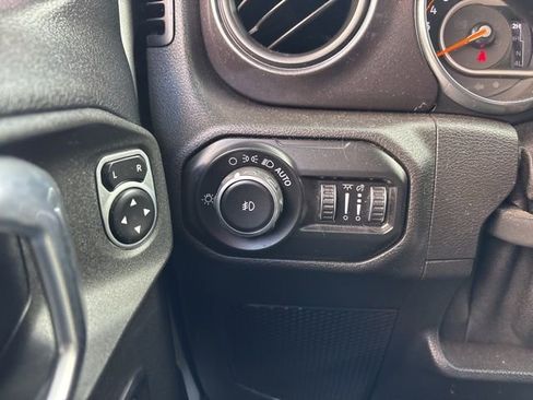 Used 2020 Jeep Wrangler Unlimited Sport AWD/4WD image 19