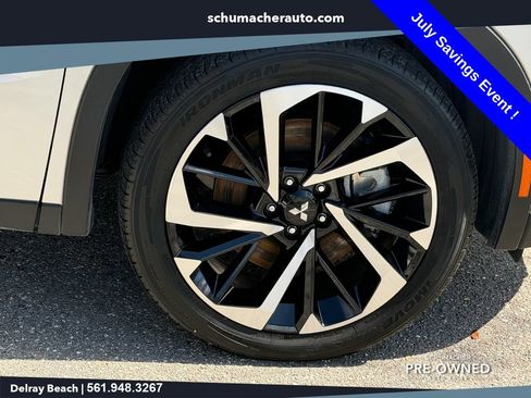 Used 2024 Mitsubishi Outlander FWD image 9