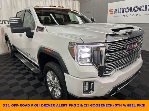 Used 2023 GMC Sierra 3500 Denali image 1
