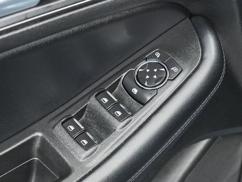 Used 2022 Ford Edge SE w/ Black Appearance Package image 10