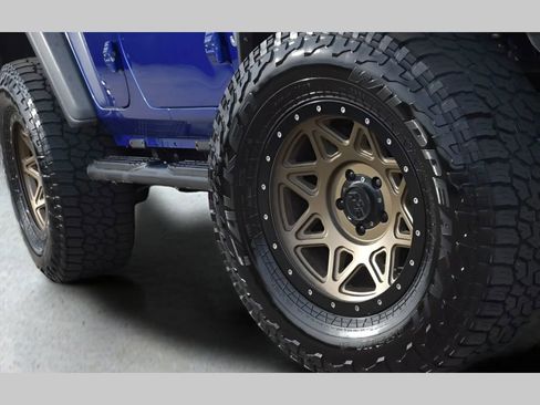 Used 2018 Jeep Wrangler Unlimited Sport S image 10