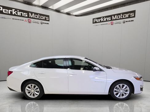 Used 2025 Chevrolet Malibu LT FWD image 6