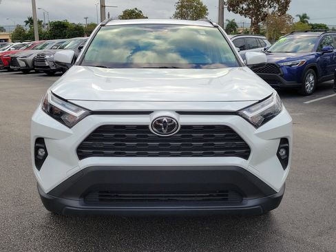 Used 2023 Toyota RAV4 XLE Premium image 2