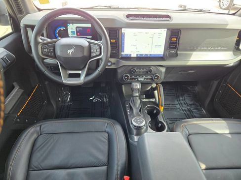 Used 2023 Ford Bronco Badlands AWD/4WD image 16