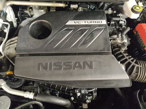 Used 2023 Nissan Rogue S FWD image 30