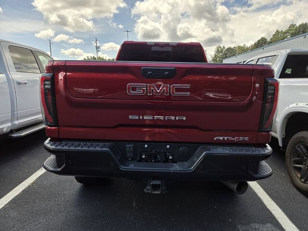 Used 2025 GMC Sierra 2500 AT4X AWD/4WD image 10
