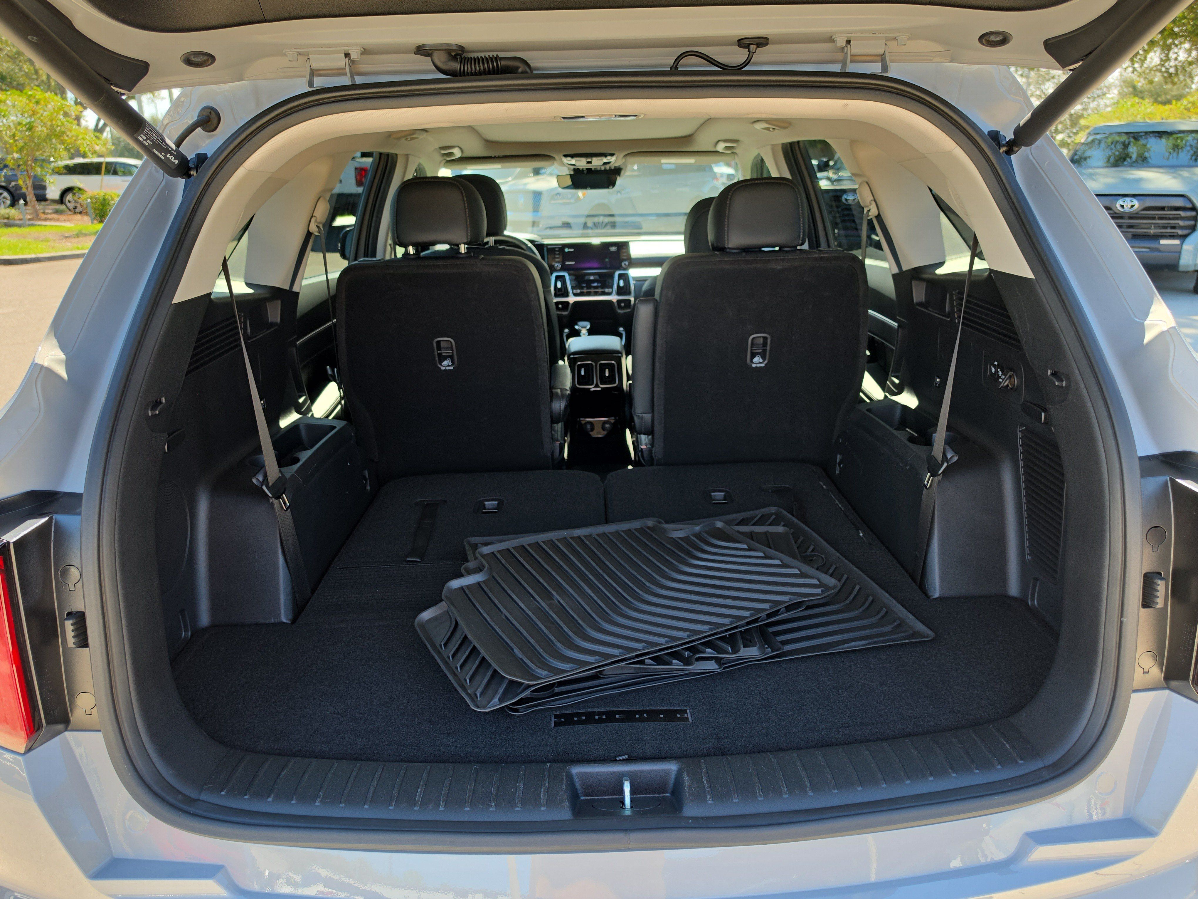 Certified 2022 Kia Sorento SX FWD image 10