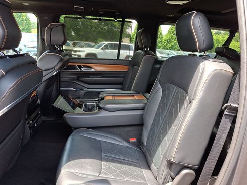 Certified 2024 Jeep Grand Wagoneer L Series III AWD/4WD image 20
