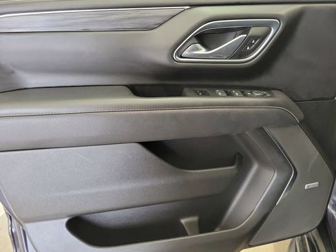 Used 2023 GMC Yukon XL SLT RWD image 23