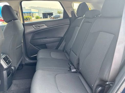 Used 2024 Kia Sportage LX AWD/4WD image 28